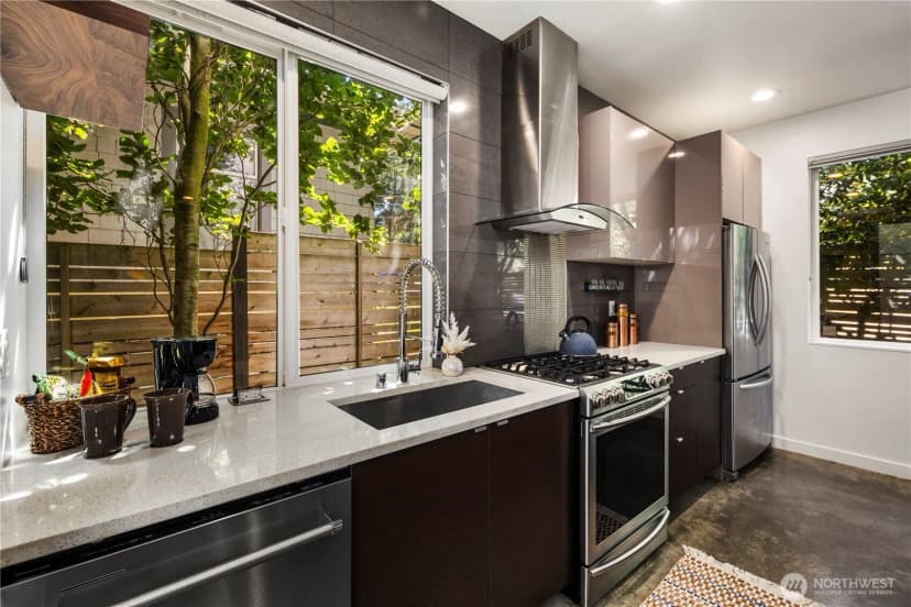 Property photo for 1804 25th Avenue #a, Seattle photo 8