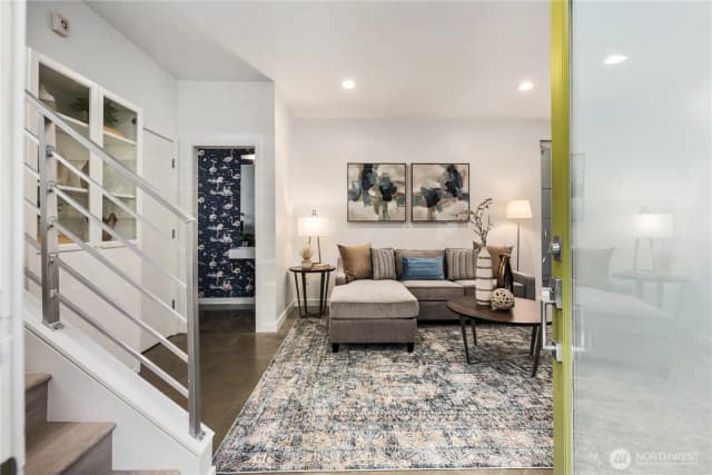 Property photo for 1804 25th Avenue #a, Seattle photo 2