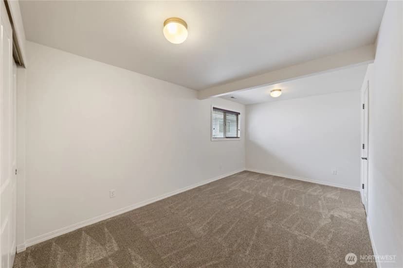 Property photo for 4014 Commercial Avenue, Anacortes photo 13