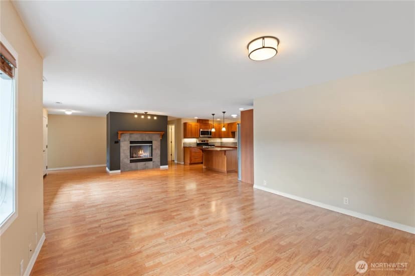 Property photo for 4014 Commercial Avenue, Anacortes photo 6