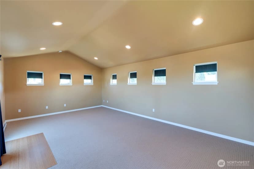 Property photo for 4014 Commercial Avenue, Anacortes photo 20