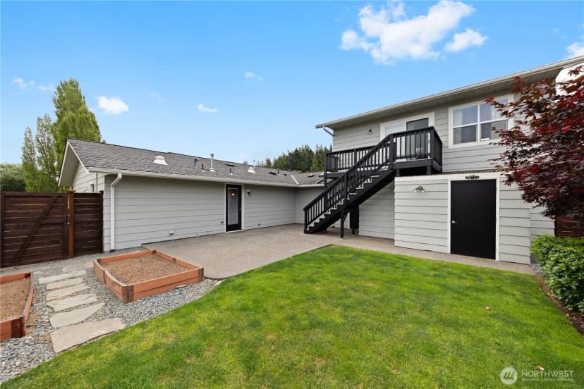 Property photo for 4014 Commercial Avenue, Anacortes photo 27