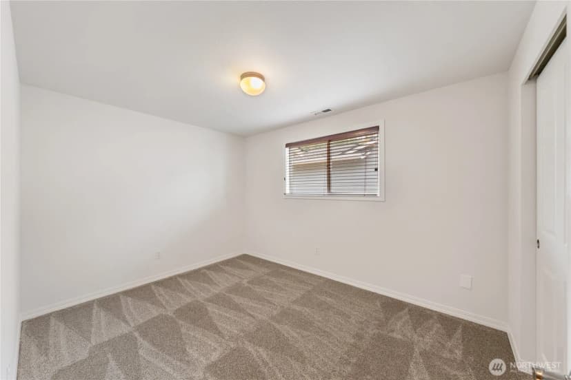 Property photo for 4014 Commercial Avenue, Anacortes photo 16