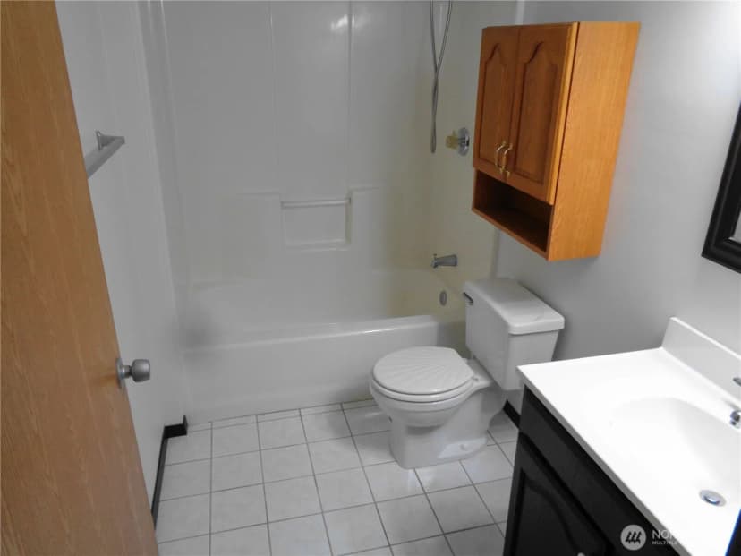 Property photo for 4110 Arbor Drive Se, Lacey photo 9