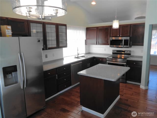 Property photo for 4110 Arbor Drive Se, Lacey photo 3