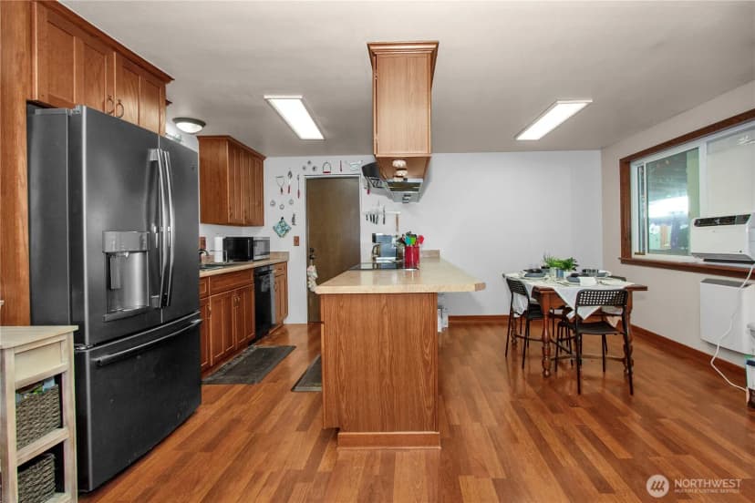 Property photo for 228 Lee Street Se, Tumwater photo 5