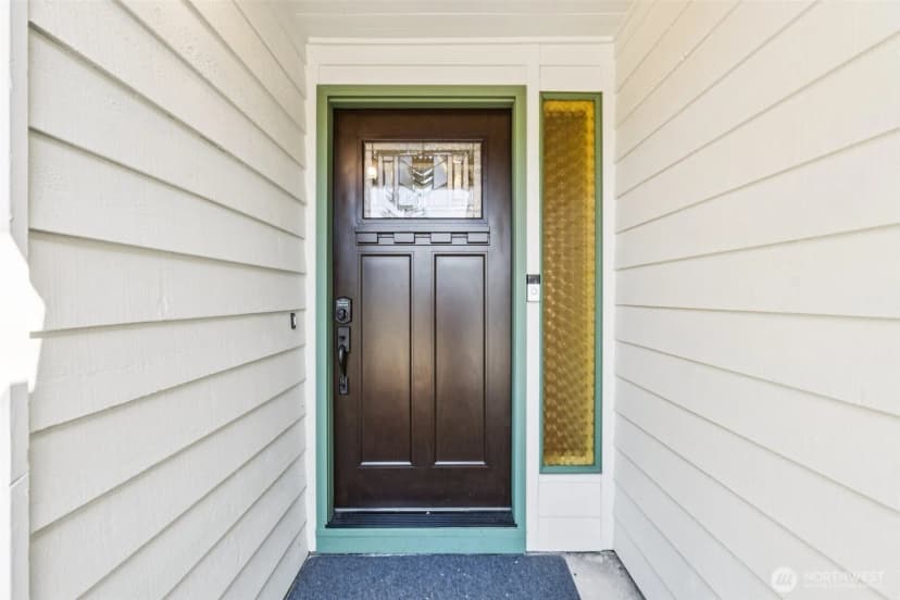 Property photo for 13706 Se 172nd Street, Renton photo 2