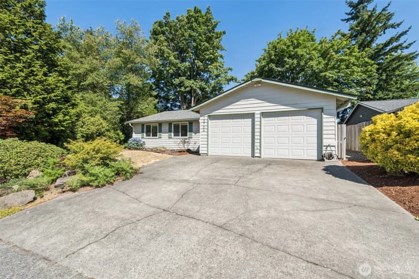Property photo for 13706 Se 172nd Street, Renton