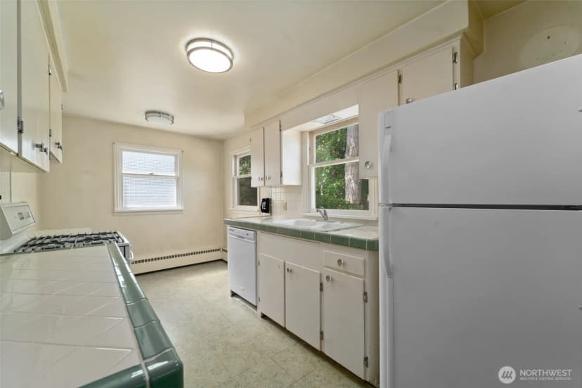 Property photo for 6315 36th Street W, University Place photo 8
