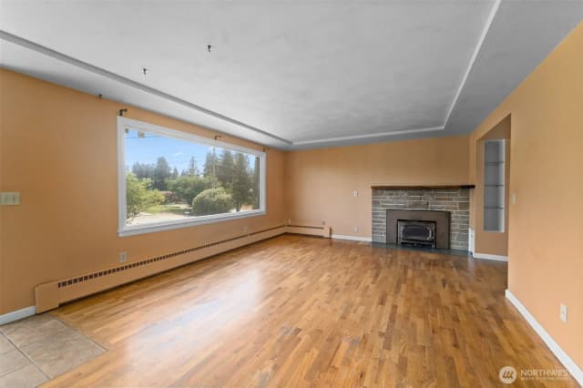 Property photo for 6315 36th Street W, University Place photo 3