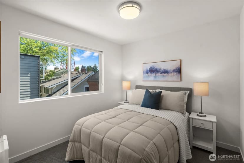 Property photo for 1504 1st Avenue N, Seattle photo 16