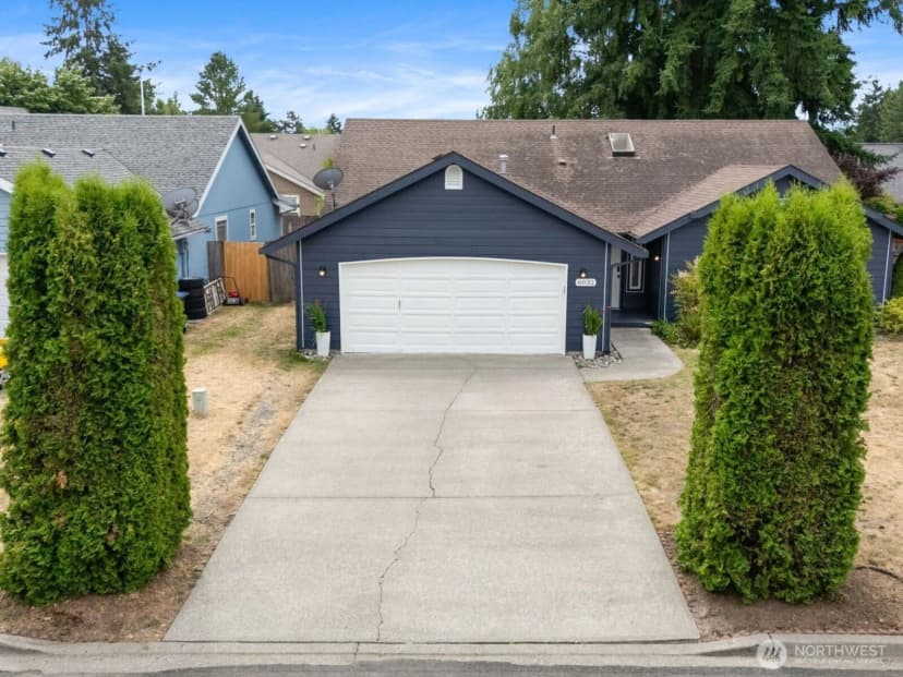 Property photo for 6032 60th Loop Se, Lacey photo 2