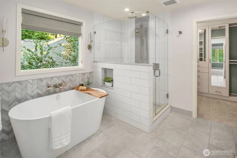 Property photo for 2240 167th Avenue Se, Bellevue photo 24
