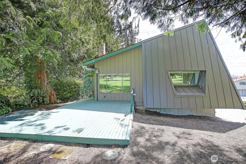 Property photo for 16769 Country Club Drive, Burlington photo 6