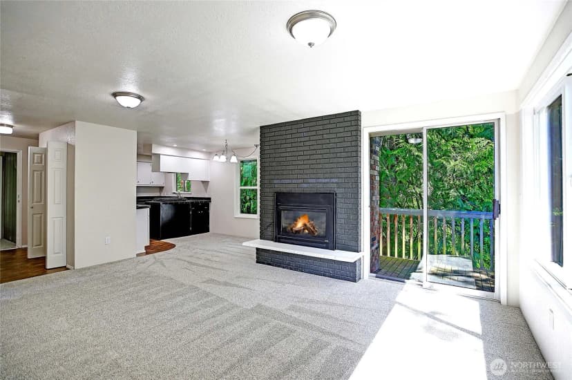Property photo for 16769 Country Club Drive, Burlington photo 37