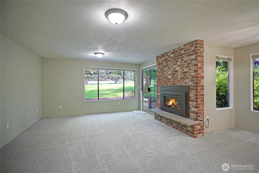 Property photo for 16769 Country Club Drive, Burlington photo 13