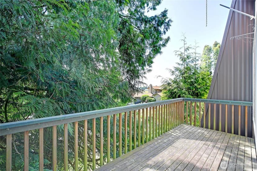 Property photo for 16769 Country Club Drive, Burlington photo 21