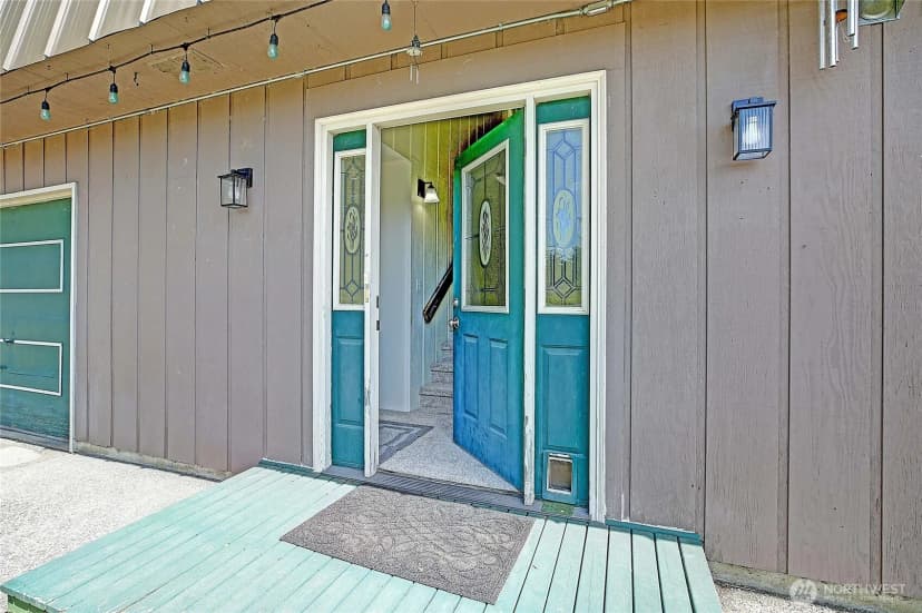 Property photo for 16769 Country Club Drive, Burlington photo 7