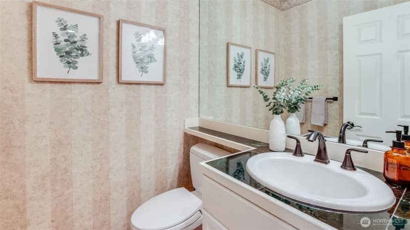 Property photo for 24611 Se 2nd Place, Sammamish photo 24