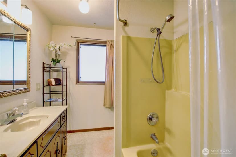 Property photo for 918 Marie Place, Sedro Woolley photo 29