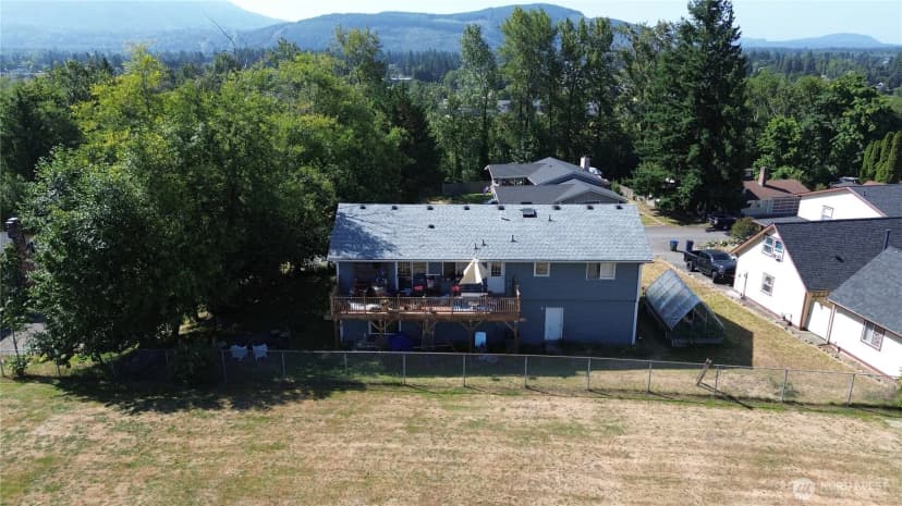 Property photo for 918 Marie Place, Sedro Woolley photo 36