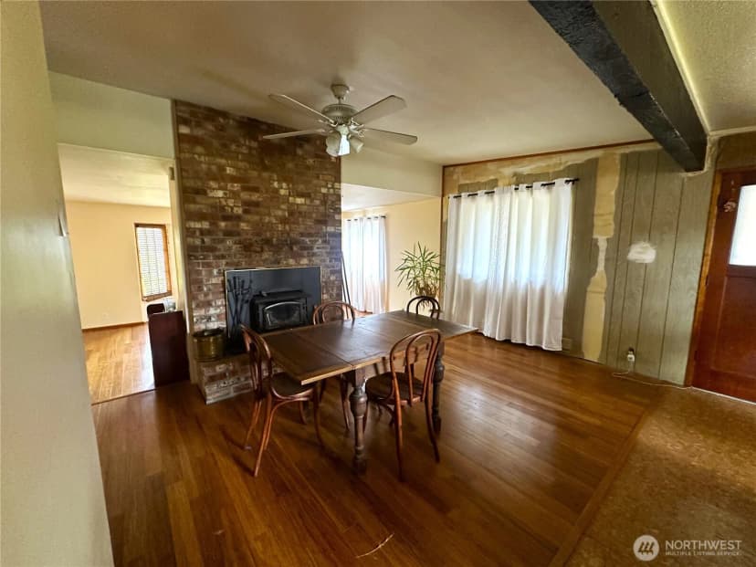 Property photo for 27418 V St, Ocean Park photo 10
