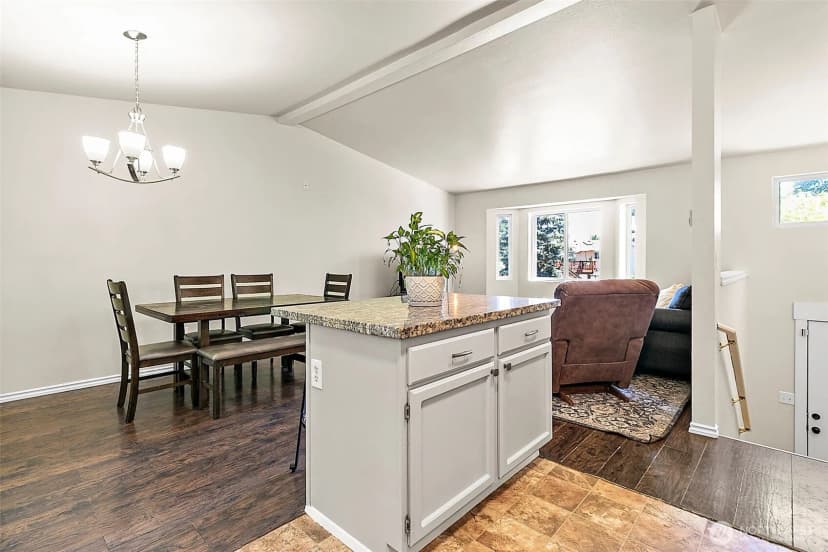 Property photo for 26603 220th Place Se, Maple Valley photo 14