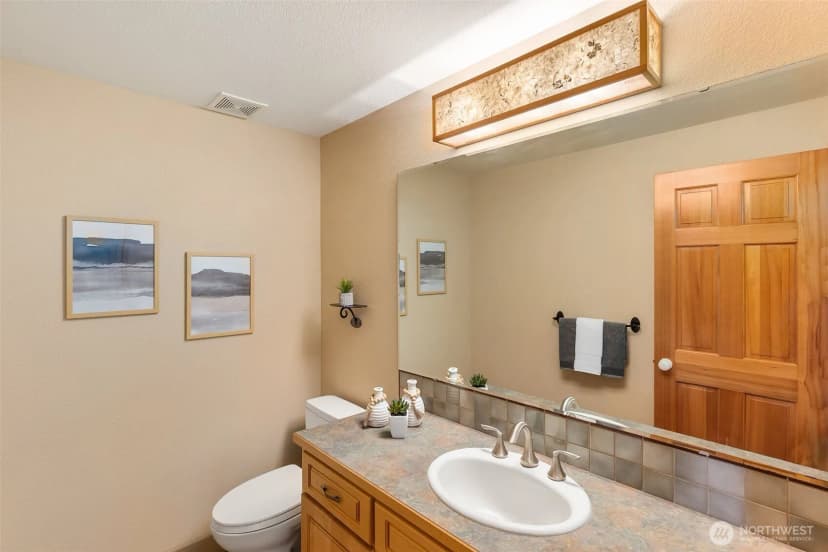 Property photo for 6701 Macintosh Court Se, Olympia photo 13