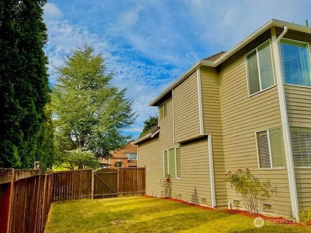 Property photo for 4509 Ne 19 Street, Renton photo 34