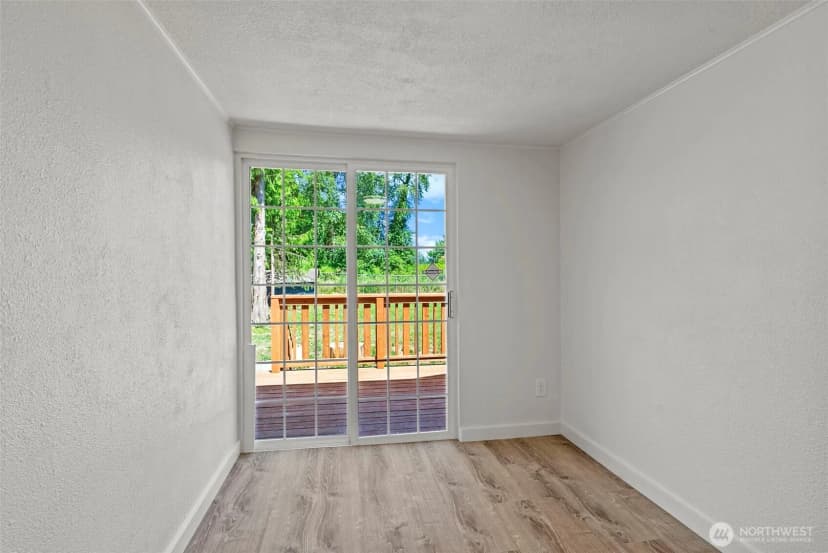 Property photo for 255 Douglas Street, Longview photo 17