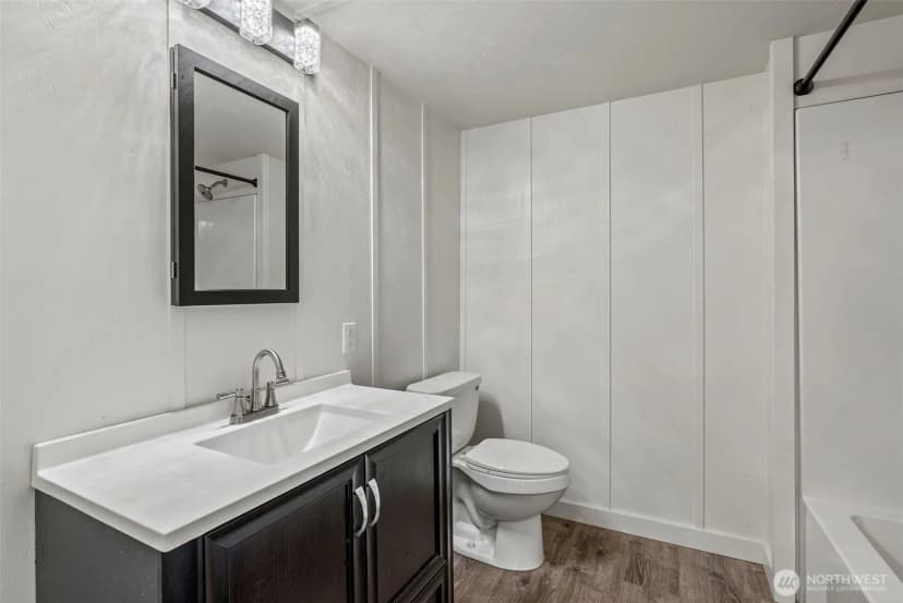 Property photo for 255 Douglas Street, Longview photo 21