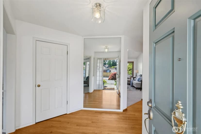 Property photo for 13400 44th Avenue W, Mukilteo photo 5