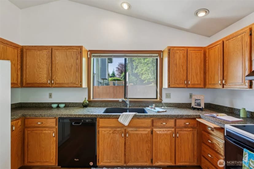 Property photo for 13400 44th Avenue W, Mukilteo photo 12
