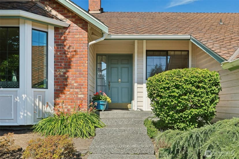 Property photo for 13400 44th Avenue W, Mukilteo photo 4