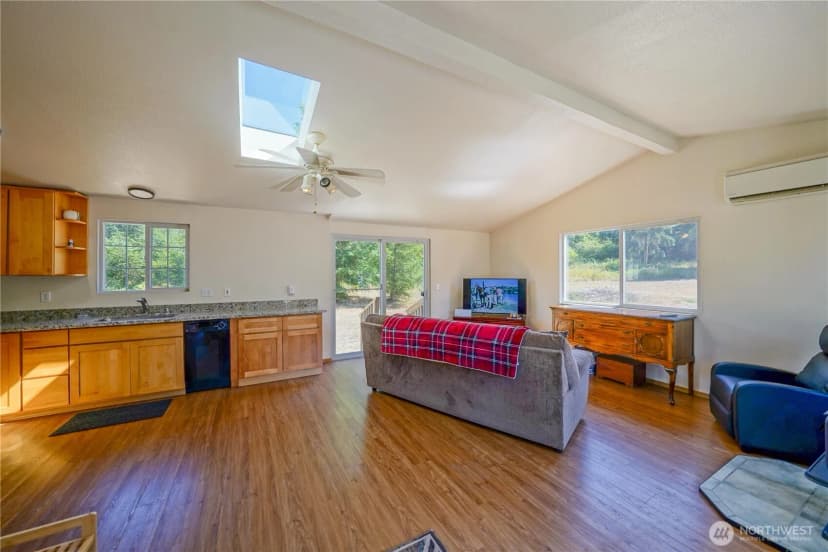 Property photo for 14612 Bald Hill Road Se, Yelm photo 7