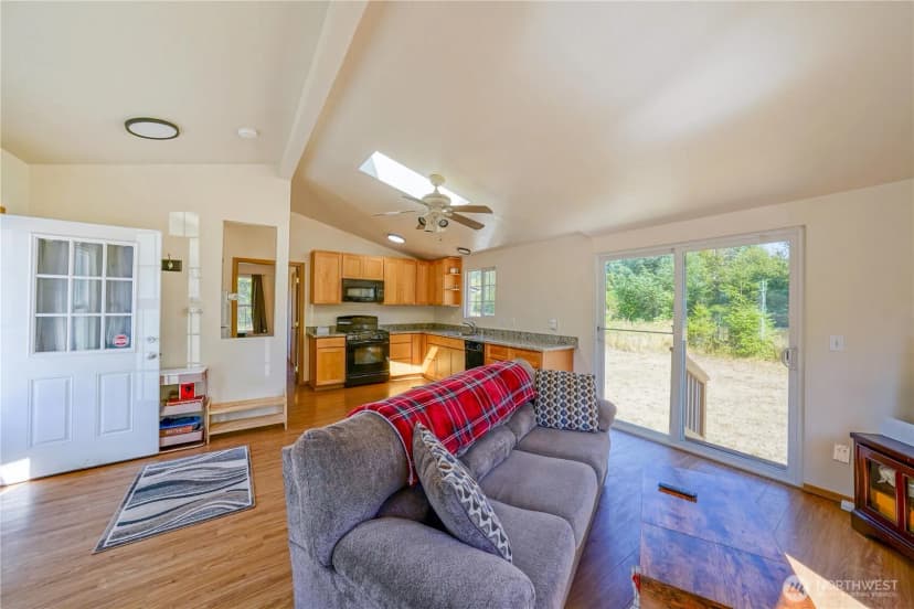 Property photo for 14612 Bald Hill Road Se, Yelm photo 9