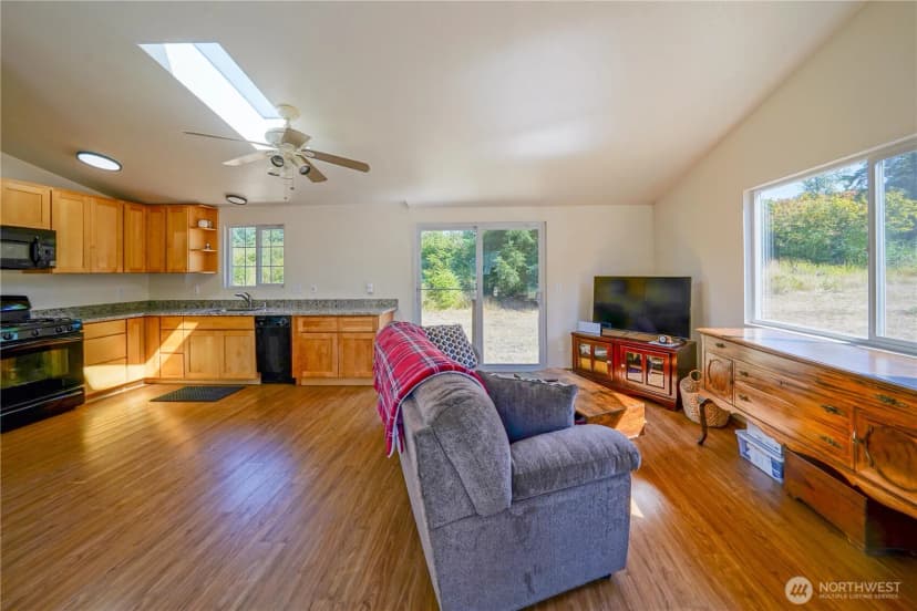 Property photo for 14612 Bald Hill Road Se, Yelm photo 8