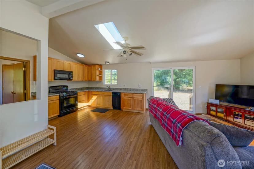 Property photo for 14612 Bald Hill Road Se, Yelm photo 6