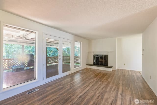 Property photo for 19214 54th Street E, Bonney Lake photo 5