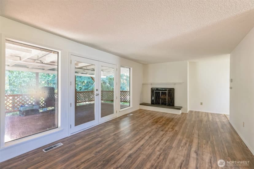 Property photo for 19214 54th Street E, Bonney Lake photo 5