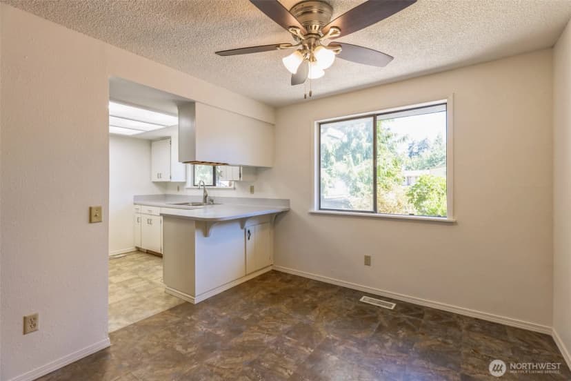 Property photo for 19214 54th Street E, Bonney Lake photo 8