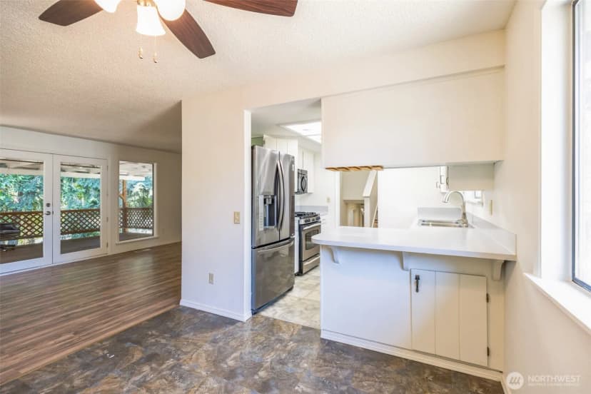 Property photo for 19214 54th Street E, Bonney Lake photo 7