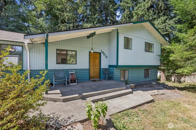 Property photo for 19214 54th Street E, Bonney Lake photo 2