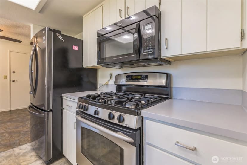 Property photo for 19214 54th Street E, Bonney Lake photo 9