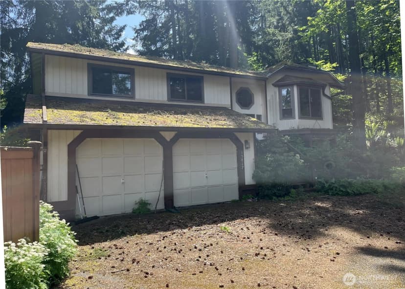 Property photo for 15817 Se Newport Way, Bellevue