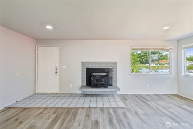 Property photo for 1200 Stierlen Place, Burlington photo 5