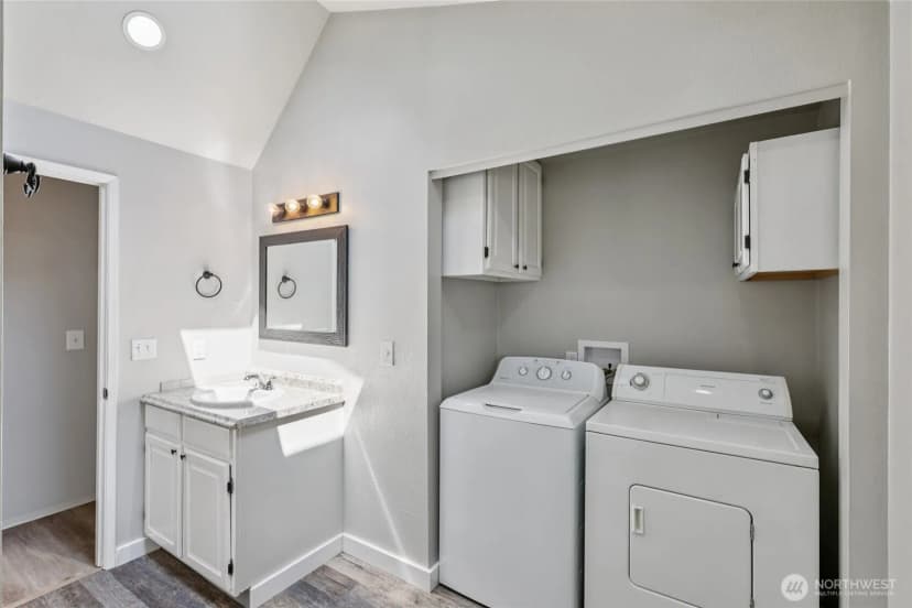 Property photo for 1200 Stierlen Place, Burlington photo 17