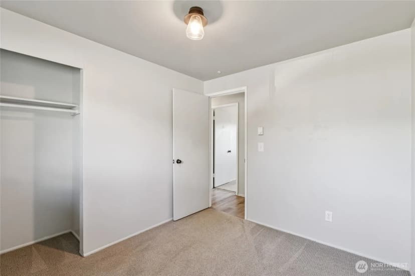 Property photo for 1200 Stierlen Place, Burlington photo 14