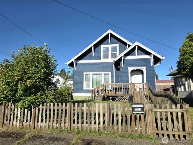 Property photo for 321 12th Street, Raymond