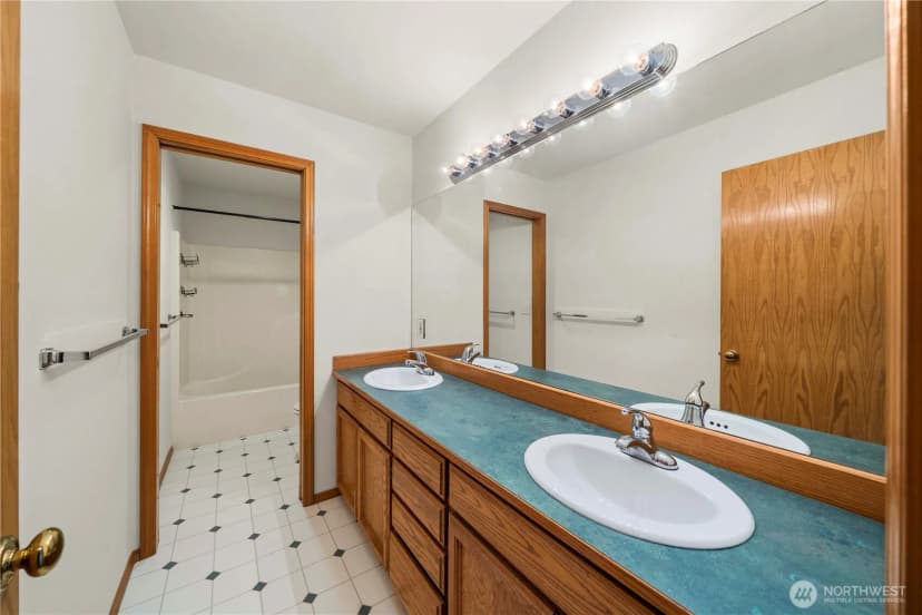 Property photo for 23013 Se 249th Place, Maple Valley photo 30